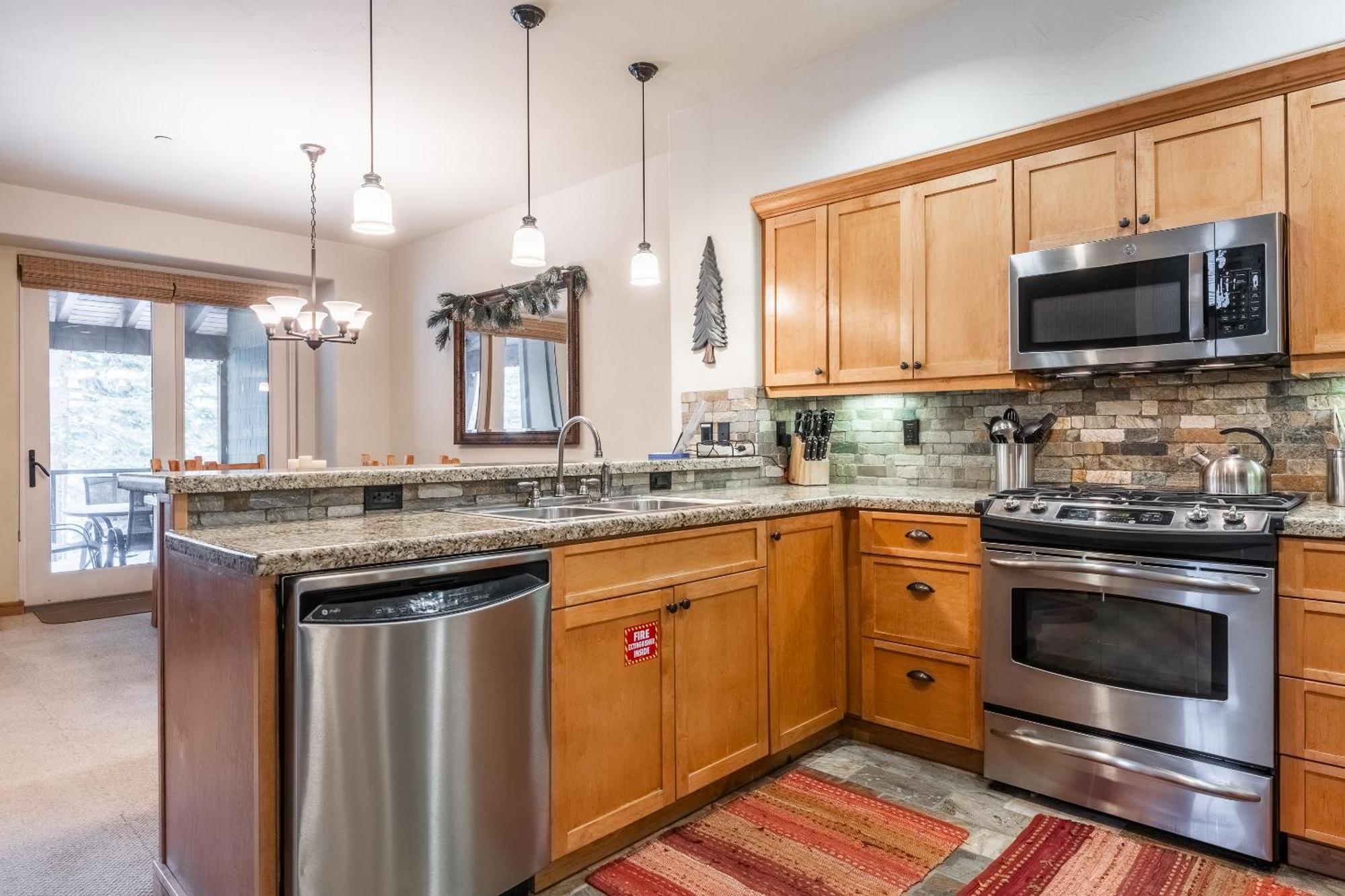 Vila Upscale 4 Bed, 3 Bath At The Woodwinds With Amazing Mountain Views And Golf Course Access And Private Hot Tub And Garage Sleeps 10 Mammoth Lakes Exteriér fotografie